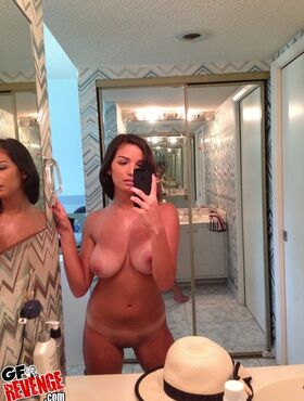 Teen besties with big boobs take nude selfies before having a threesome