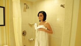 Stunning babe Veruca James exposing her fuckable body in the bath