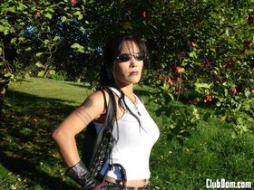 Mistress Jade Tiger whipping and torturing her poor slave outdoors