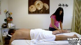 Asian harlot Kiwi Ling enjoys handjob she does during hardcore massage