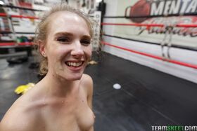 Skinny teen skank Ashley Lane visits the gym for the fuck & facial perks
