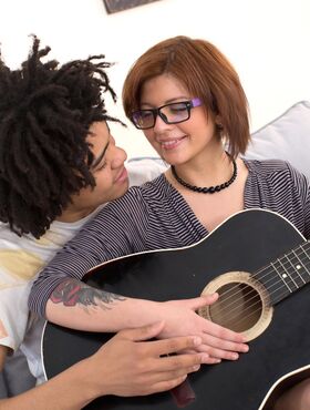 Glasses clad hippy Angelin Jay pays for guitar lessons with blowjob & bang
