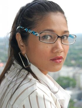 American Filipina Porn Glasses - Stockings Clad Filipina Shows Off Hot MILF Body & Huge Cumshot On Her  Glasses - FAPCAT