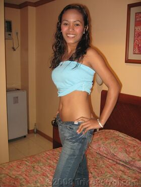 Innocent Filipina Jessica gets naked and penetrated at the hotel