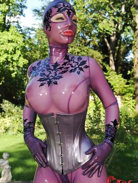 Latex costume looks hot on big titted BDSM addicted babe Latex Lucy