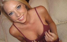 Amateur girlfriend Shawna Lenee teasing her huge hot boobs