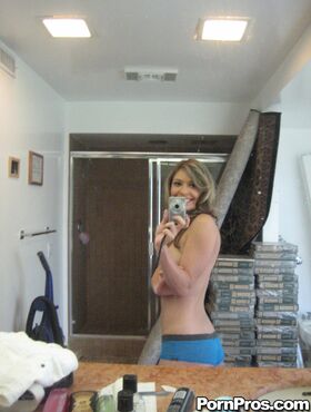 Ex-girlfriend Victoria Lawson takes topless selfies in bathroom mirror
