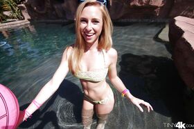 Teen babe with tight ass Taylor Whyte enjoys anal gape in pool