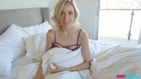 Blonde cutie Zoe Parker gives head before getting fucked in POV