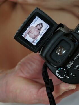 Gorgeous blue eyed tattooed Kattie Hill blows photographer in POV photo shoot