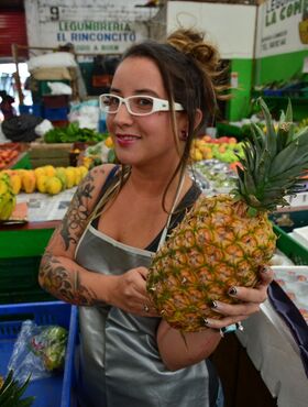 Latina teen Catica Mamor loves posing while selling fruits on the local market