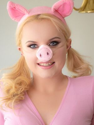 Evil Angel - Blonde girl River Fox strips naked attired in a Miss Piggy costume