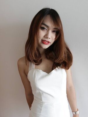 Hello LadyBoy - 22 year old Thai ladyboy gets made up for her date and a facial from her