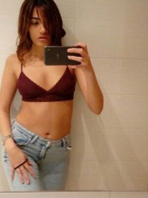 Screw Me Too - Amateur girl Peneloppe snaps a number of selfies in various states of undress