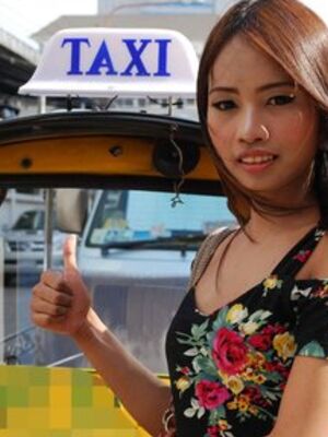 Tuk Tuk Patrol - Gorgeous amateur Thai girl Nung sucks and fucks a strong white dong