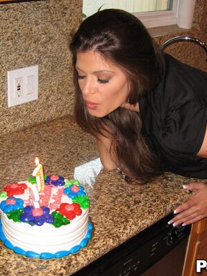 Real Exgirlfriends - Ex-gf Madelyn Marie blows out the cake and bares her nice tits on 18th b-day