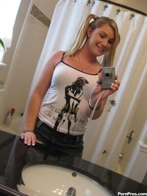 Real Exgirlfriends - Blonde gf Hayden Night snaps selfies in bathroom while licking a lollipop