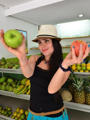 Carne Del Mercado - Pretty Colombian girl eats fruit & peels down to pose naked in hat & belt