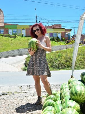 Carne Del Mercado - Curly redhead Latina with small tits & big clit gets nude to eat a melon
